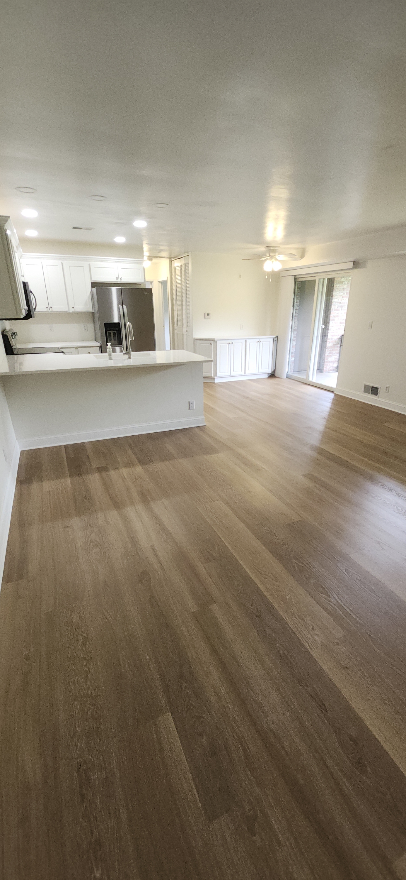 143 Lynnwood Manor-11